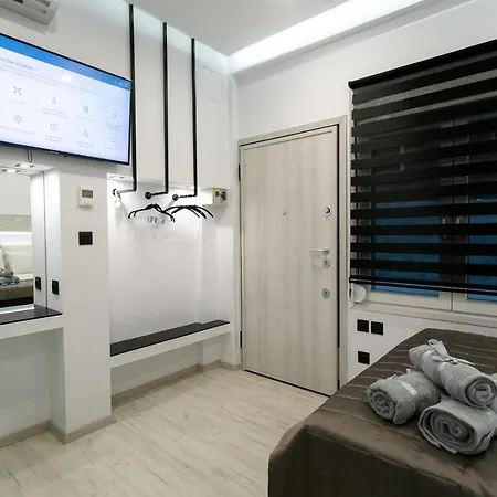 Near To White Tower 40sqm , Gas Heating, Optical Fiber, 2smart Tv, Private Entrance Thessaloníki